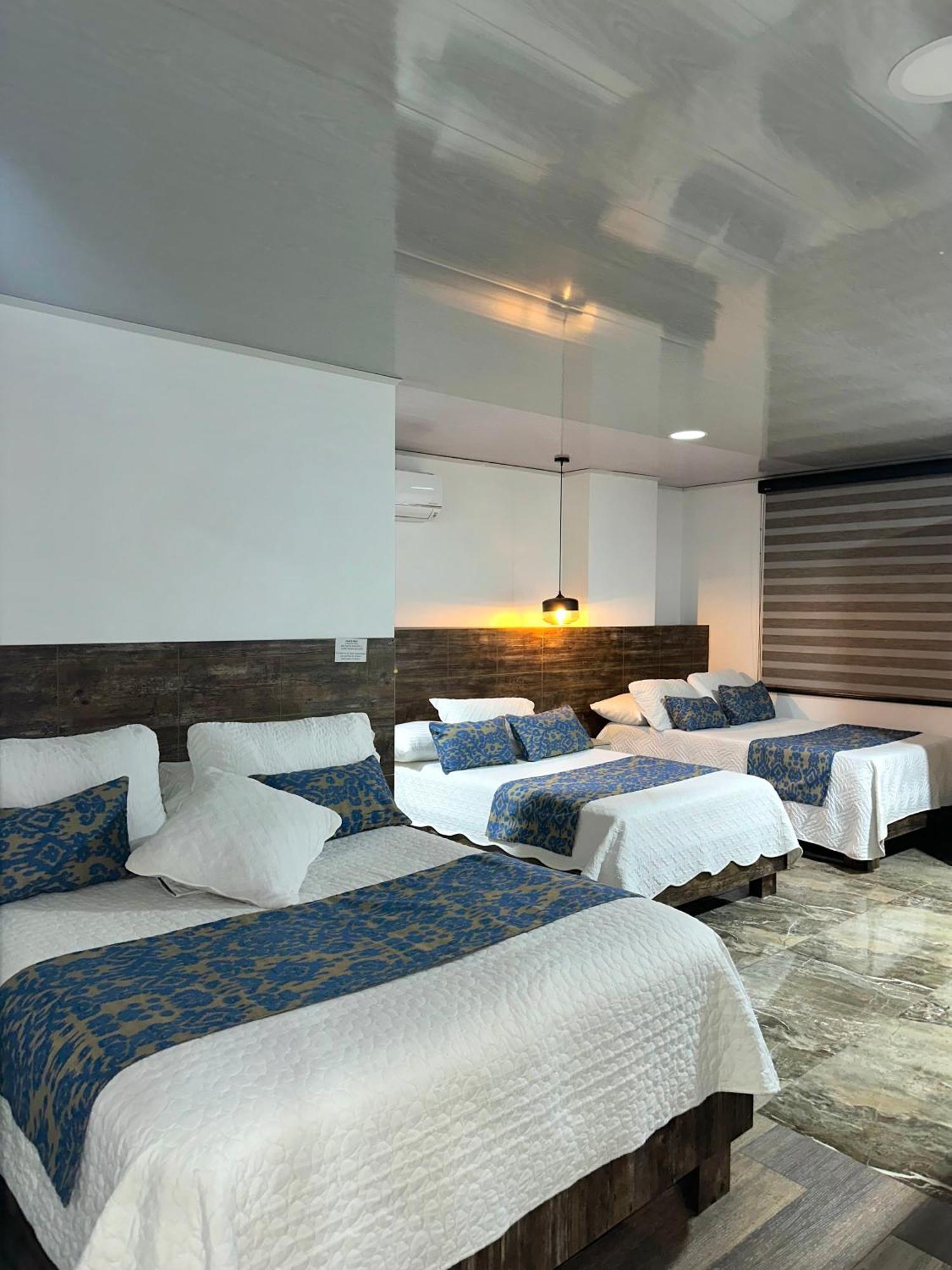Hotel Los Maderos Кали Экстерьер фото